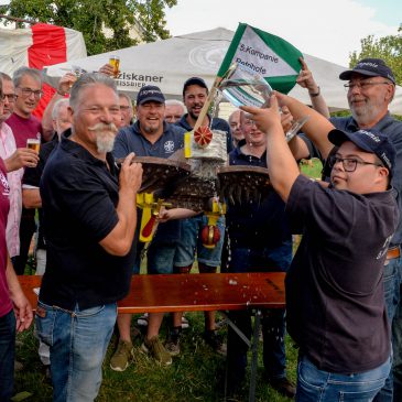 Laubholen – Pascal Obertrifter ersteigert Vogel
