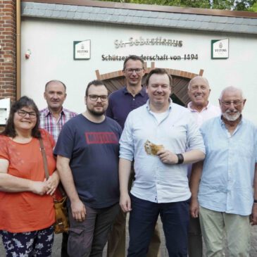 Spende an Arbeiterwohlfahrt (AWO) und den Treffpunkt „Leben im Alter“