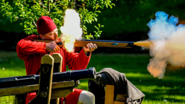 Zeitreise 2019. 525-jähriges Jubiläum der St. Sebastianus Schützenbruderschaft Werl am 04.05.2019. an der Schlossruine. Foto: Thomas Nitsche