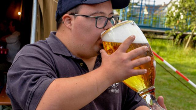 Laub holen St. Sebastianus Schützenbruderschaft Werl am 10. August 2019 bei Bernd Wulf in Werl. Foto: Thomas Nitsche -Honorarpflichtig: copyright by Thomas Nitsche, Wulfs Appelhof 13, 59457 Werl, 0171/3100766 - Sparkasse Werl. IBAN: DE11 4145 0075 0002 9282 32, BIC: WELADED1SOS
