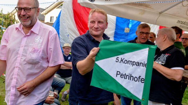 Laub holen St. Sebastianus Schützenbruderschaft Werl am 10. August 2019 bei Bernd Wulf in Werl. Foto: Thomas Nitsche -Honorarpflichtig: copyright by Thomas Nitsche, Wulfs Appelhof 13, 59457 Werl, 0171/3100766 - Sparkasse Werl. IBAN: DE11 4145 0075 0002 9282 32, BIC: WELADED1SOS